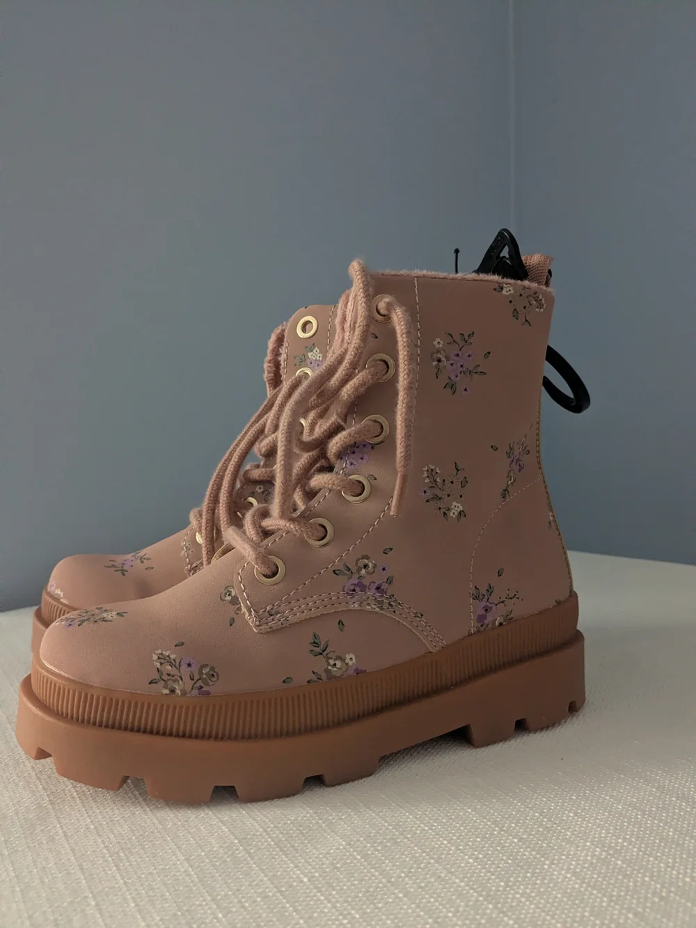 H&M Pink Fuzzy Lined Lace-Up Boots